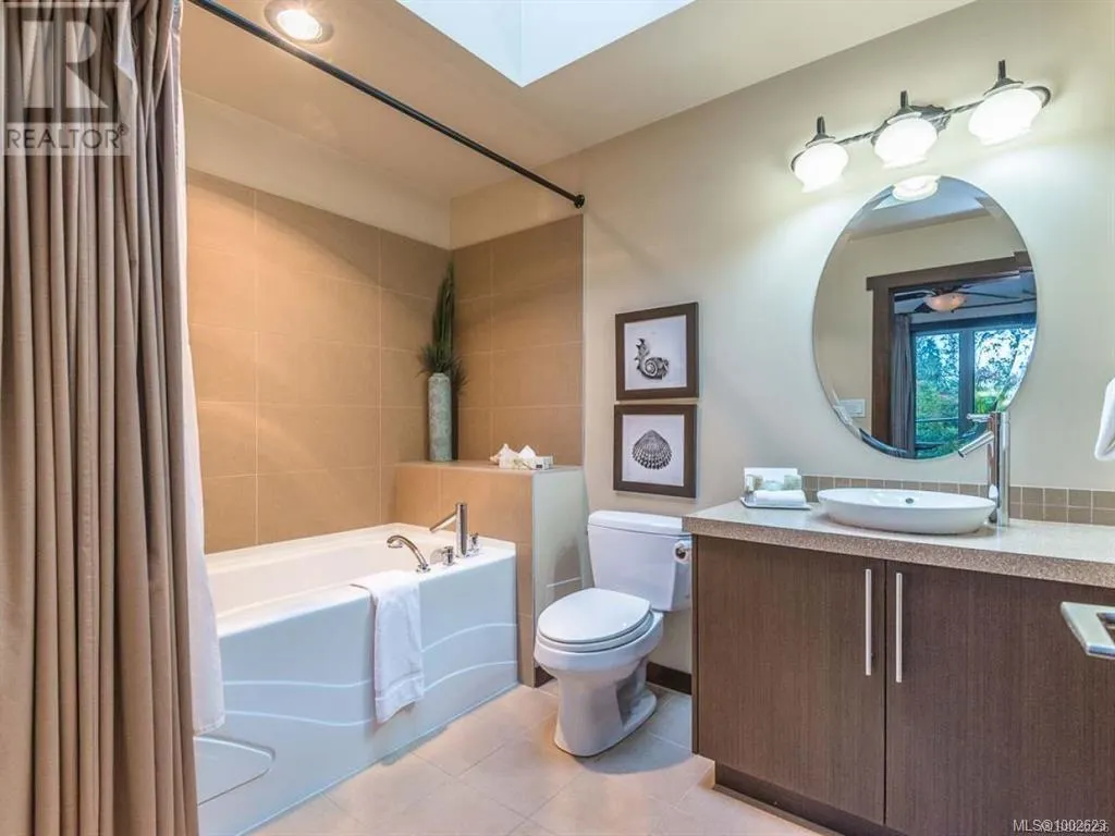 1113 SA-1 1175 Resort Dr