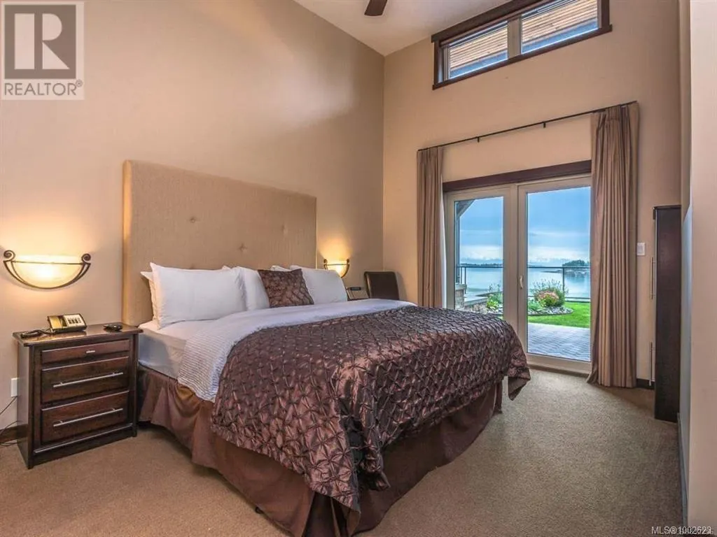 1113 SA-1 1175 Resort Dr