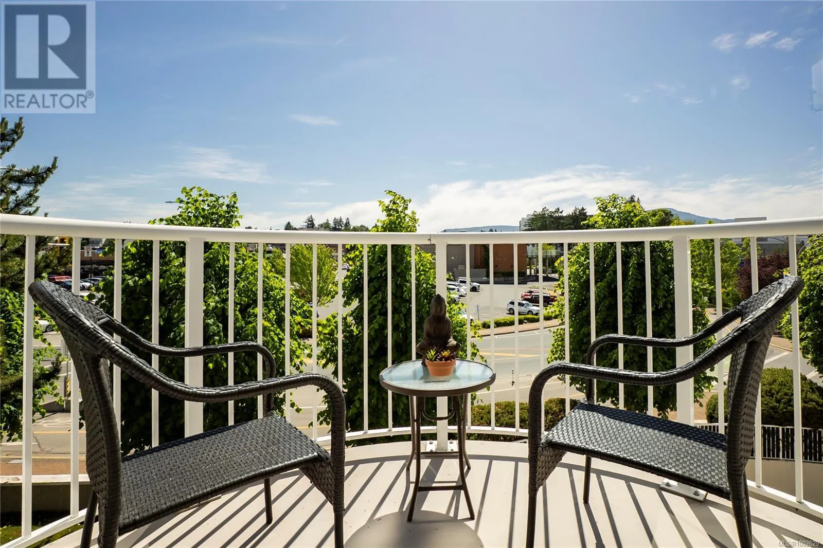 305 158 Promenade Dr