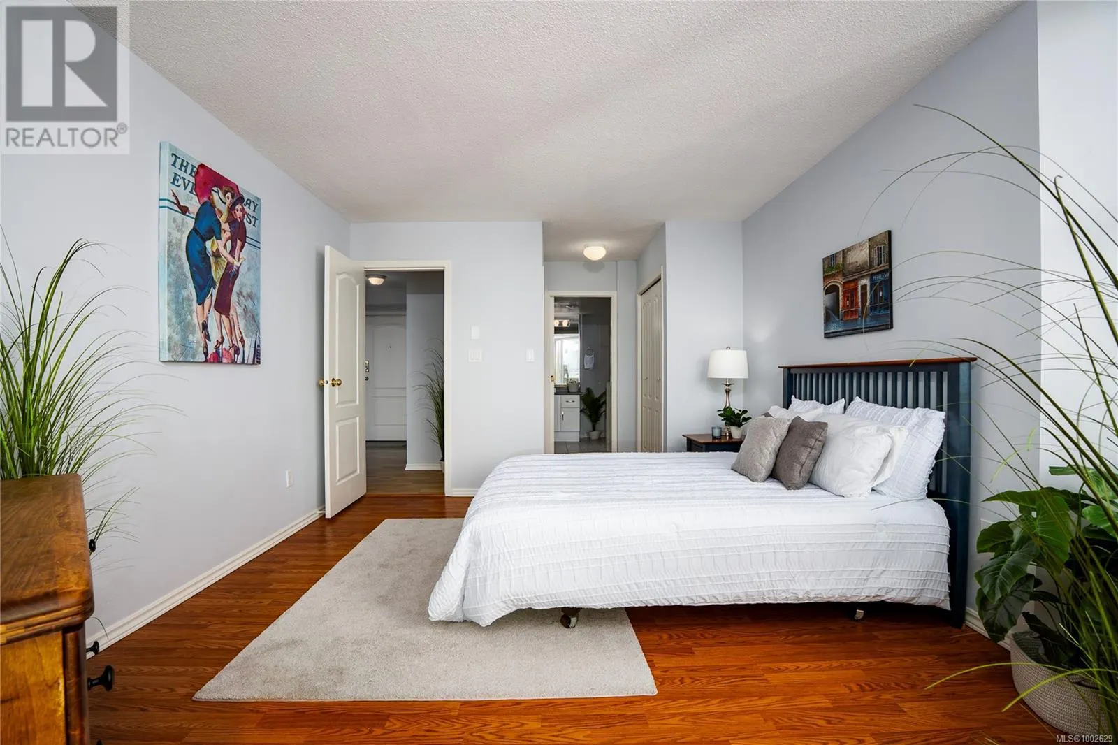 305 158 Promenade Dr