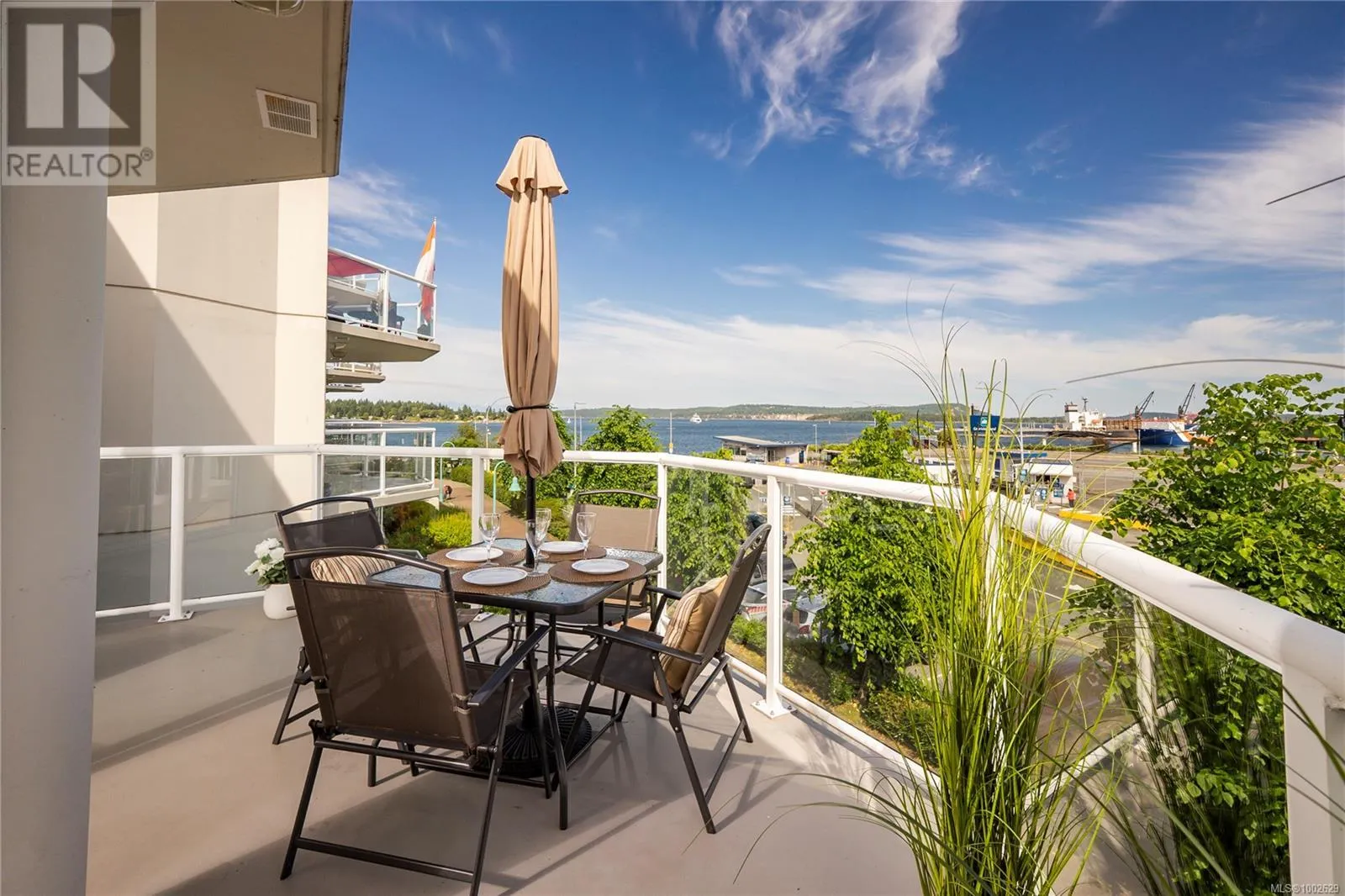 305 158 Promenade Dr