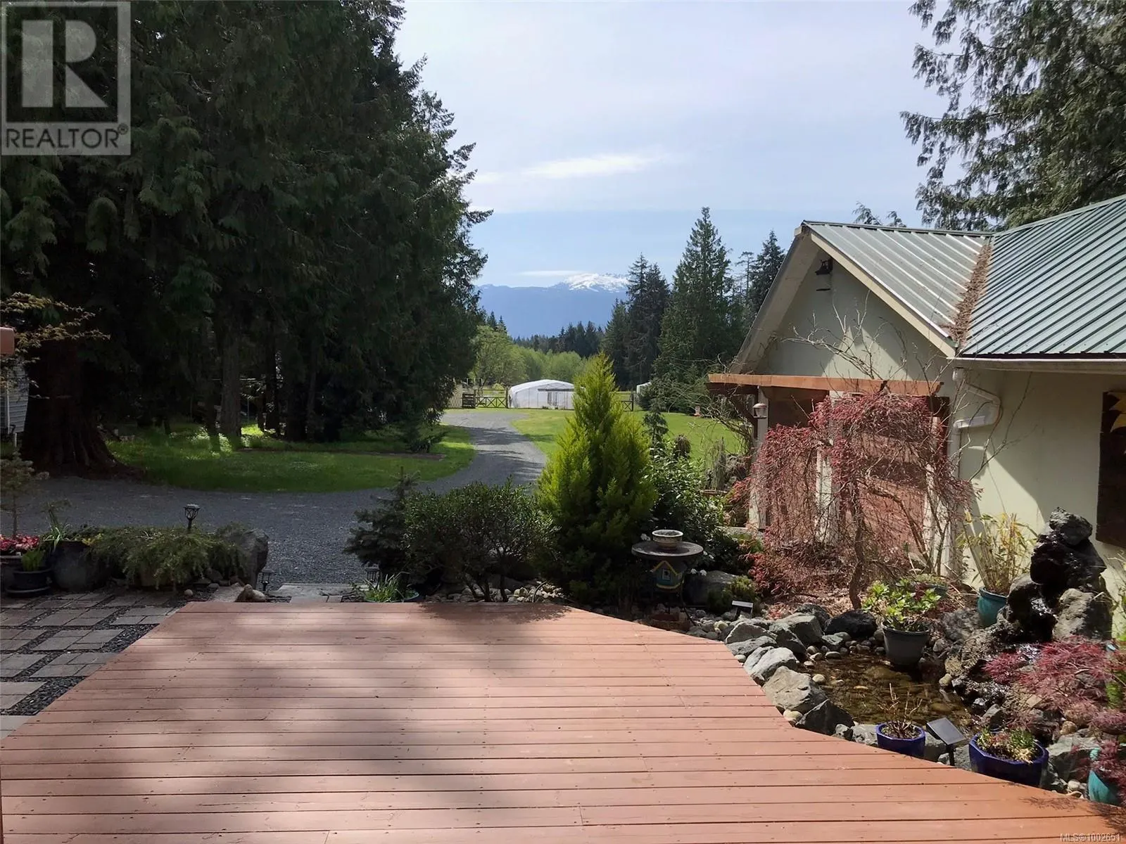 4800 Island Hwy W