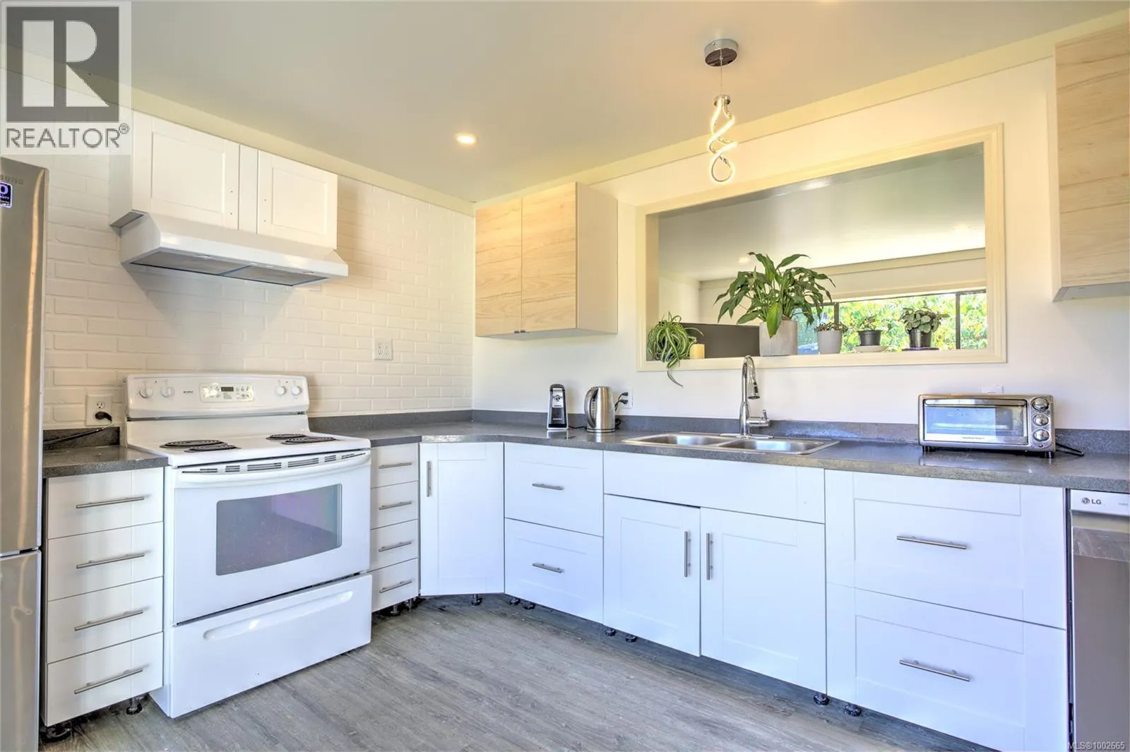 1091 Prevost Rd