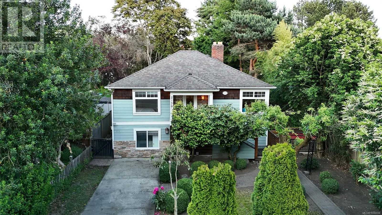 2139 Foul Bay Rd