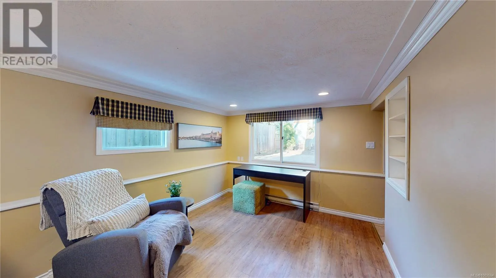 2139 Foul Bay Rd
