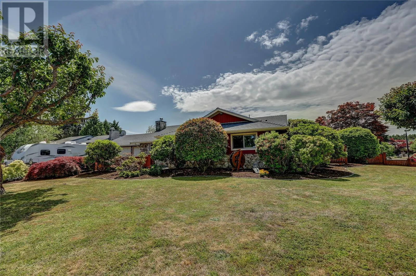 325 McKinnon St