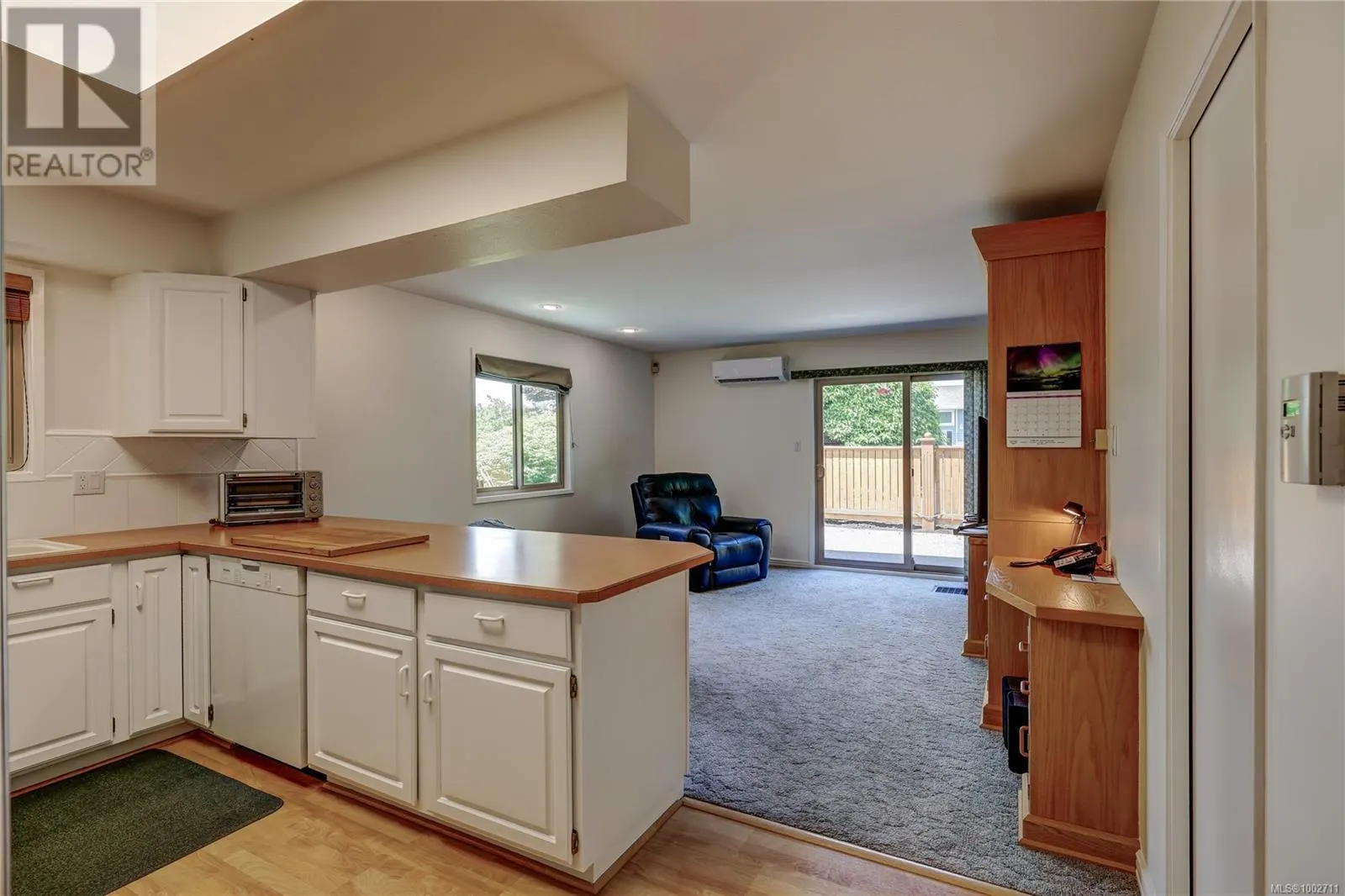 325 McKinnon St