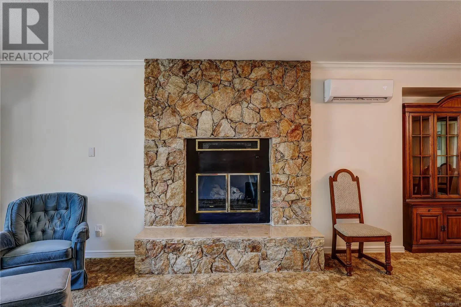 325 McKinnon St
