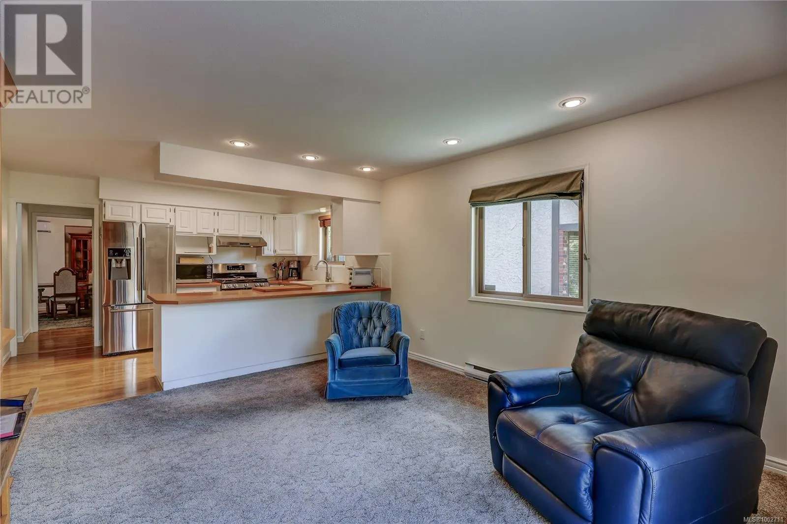325 McKinnon St