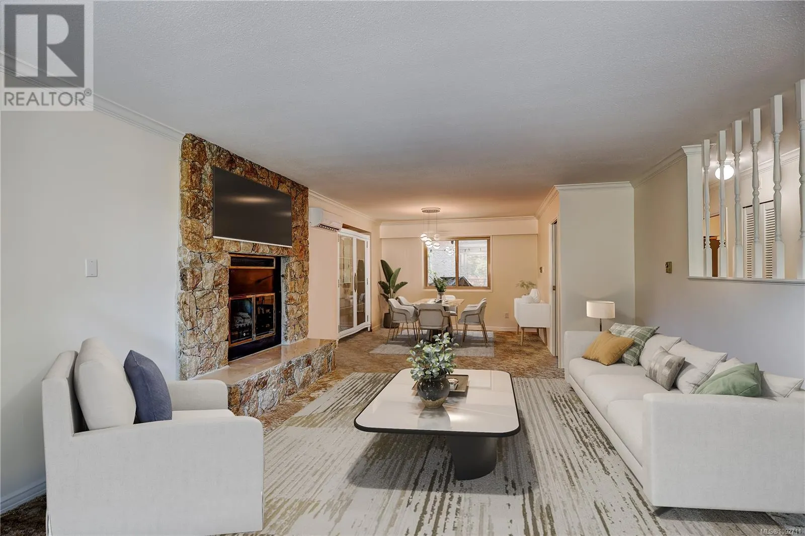325 McKinnon St
