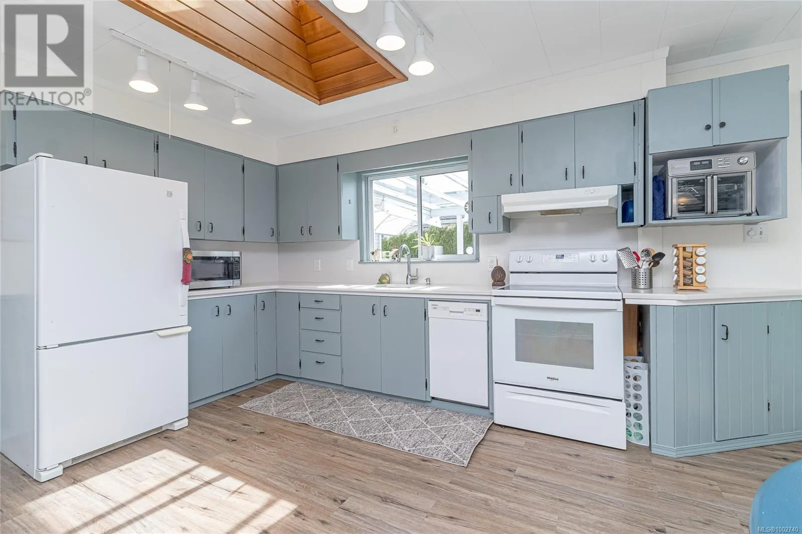 3740 South Oyster School Rd