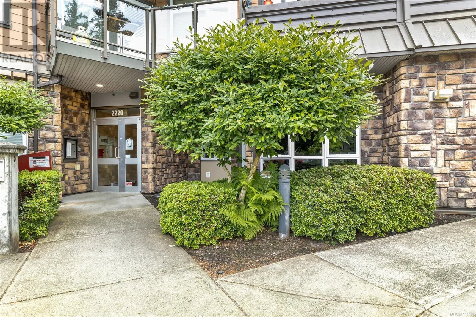 407 2220 Sooke Rd