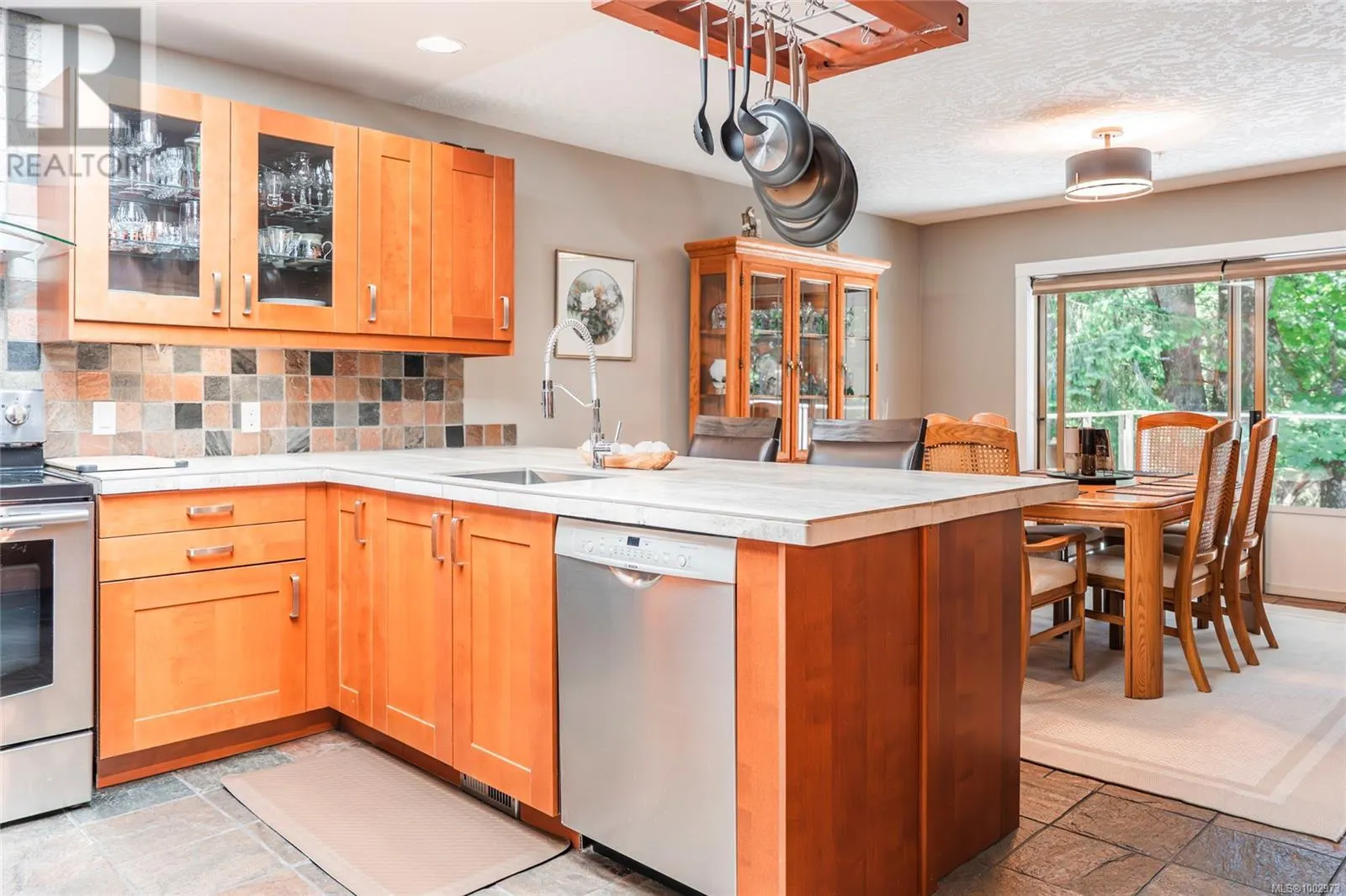 18 4991 Bella Vista Cres