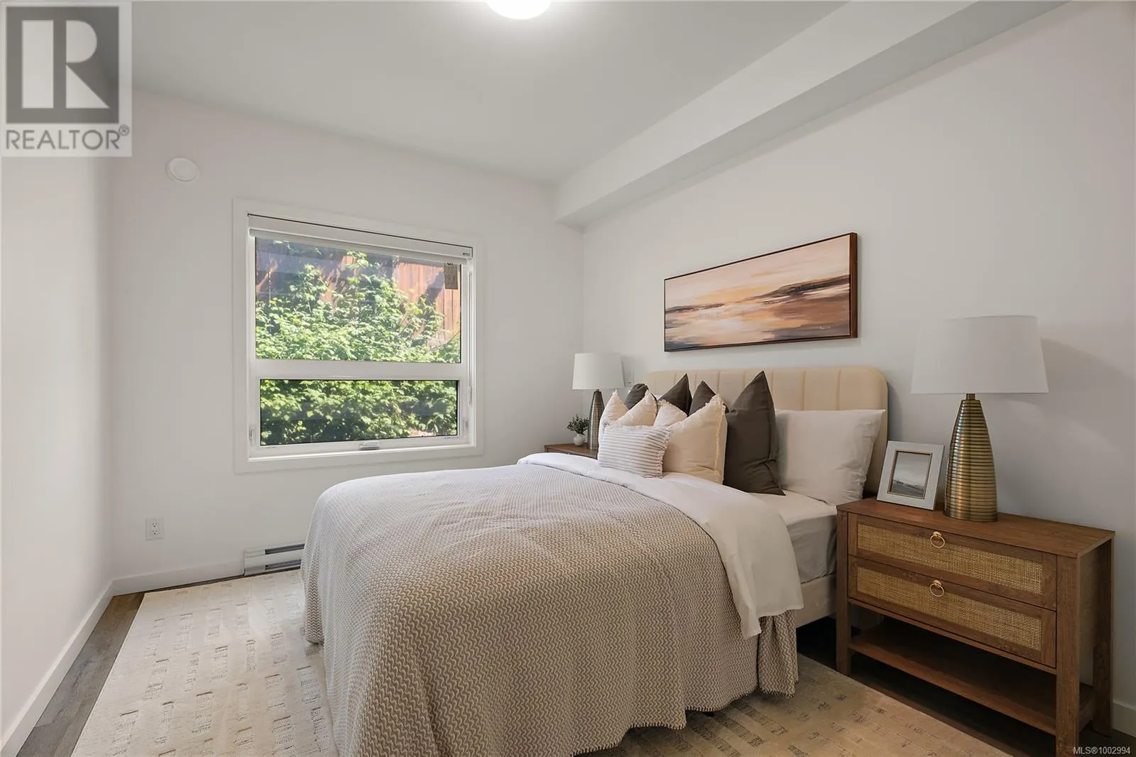B404 1102 Esquimalt Rd