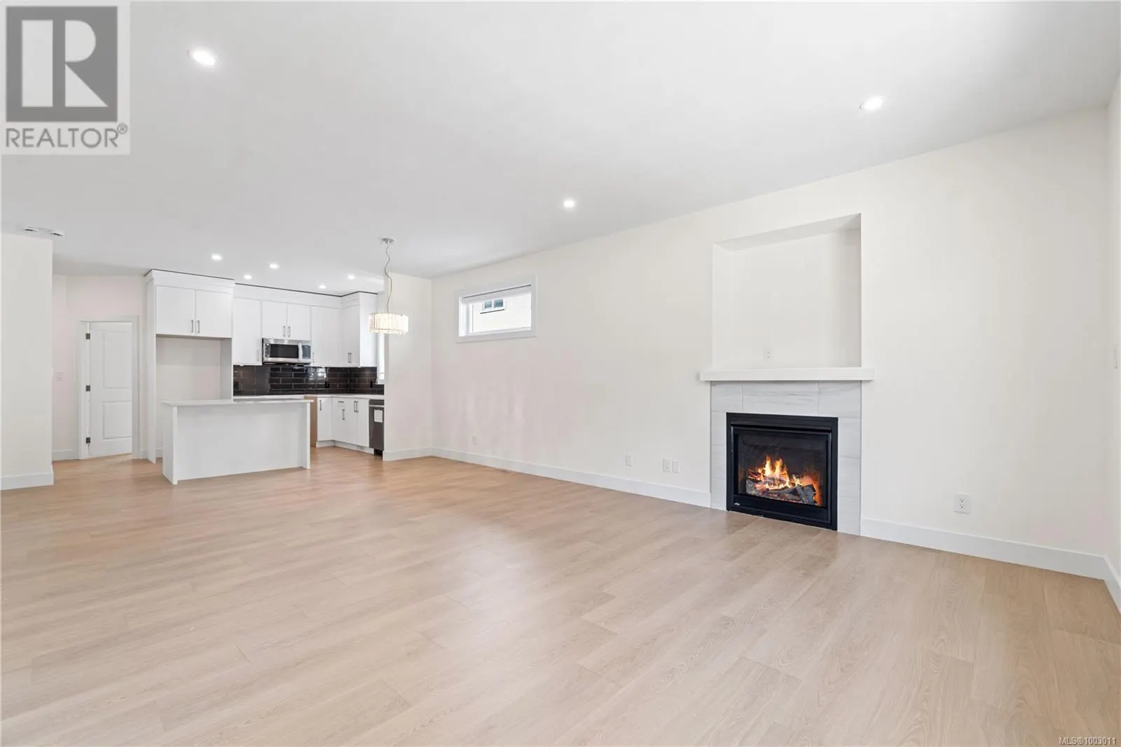 397 Avaani Way
