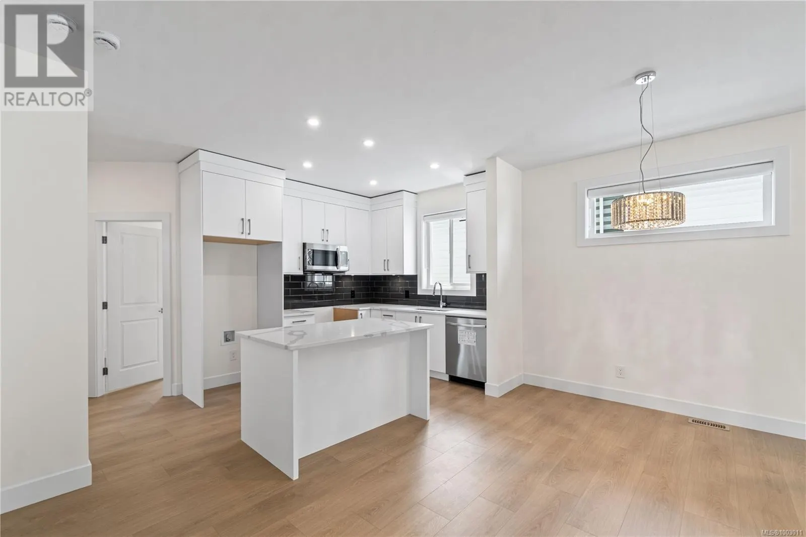 397 Avaani Way