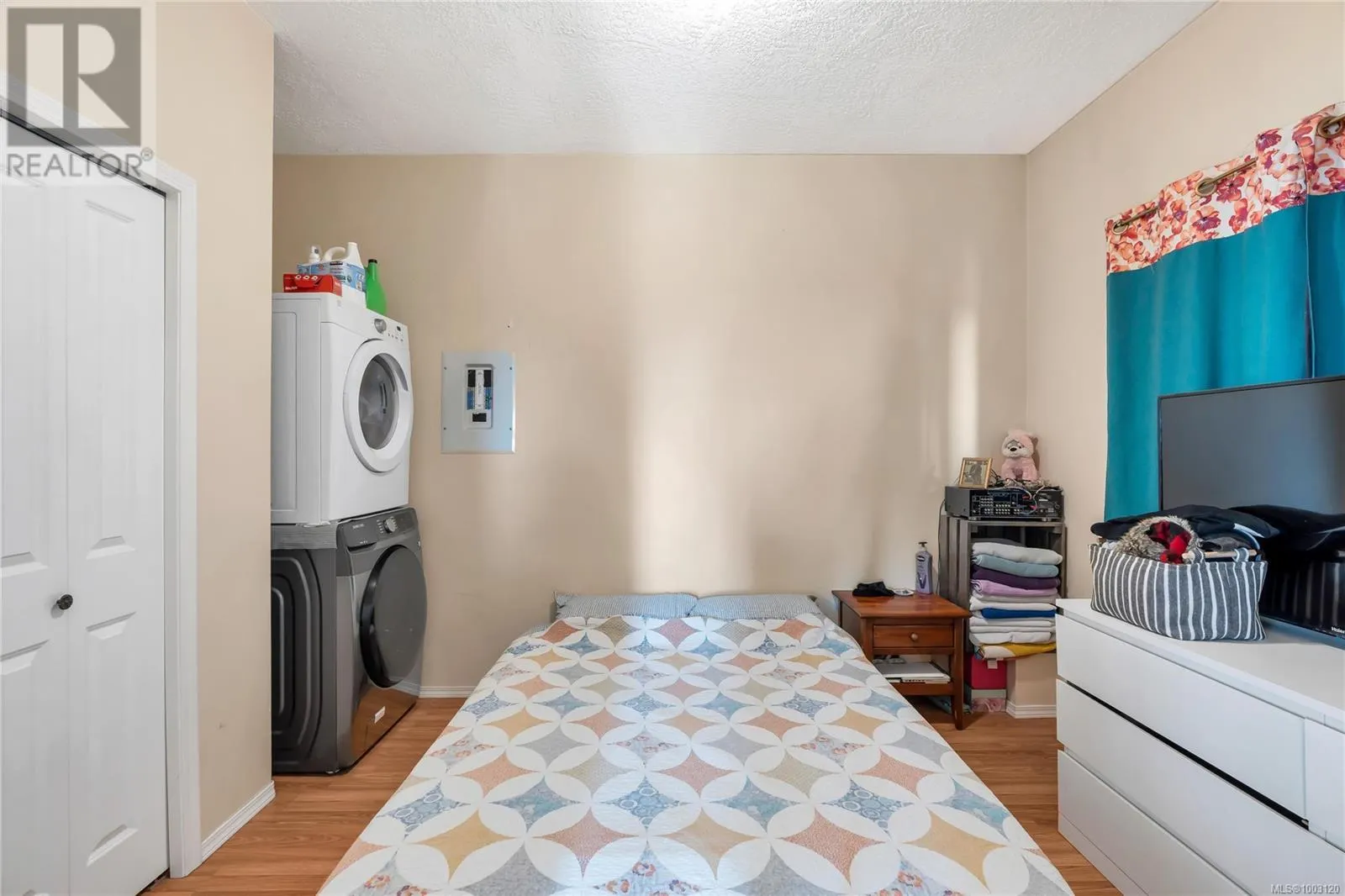 3352 Ravenwood Rd