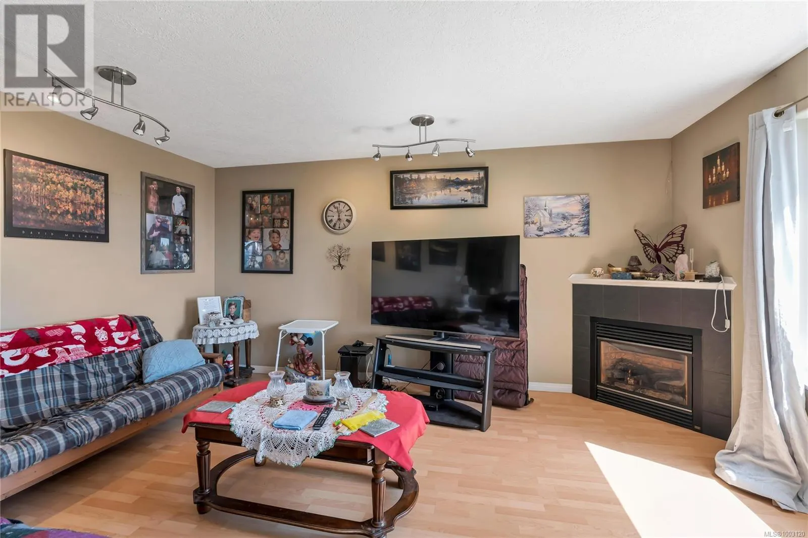 3352 Ravenwood Rd