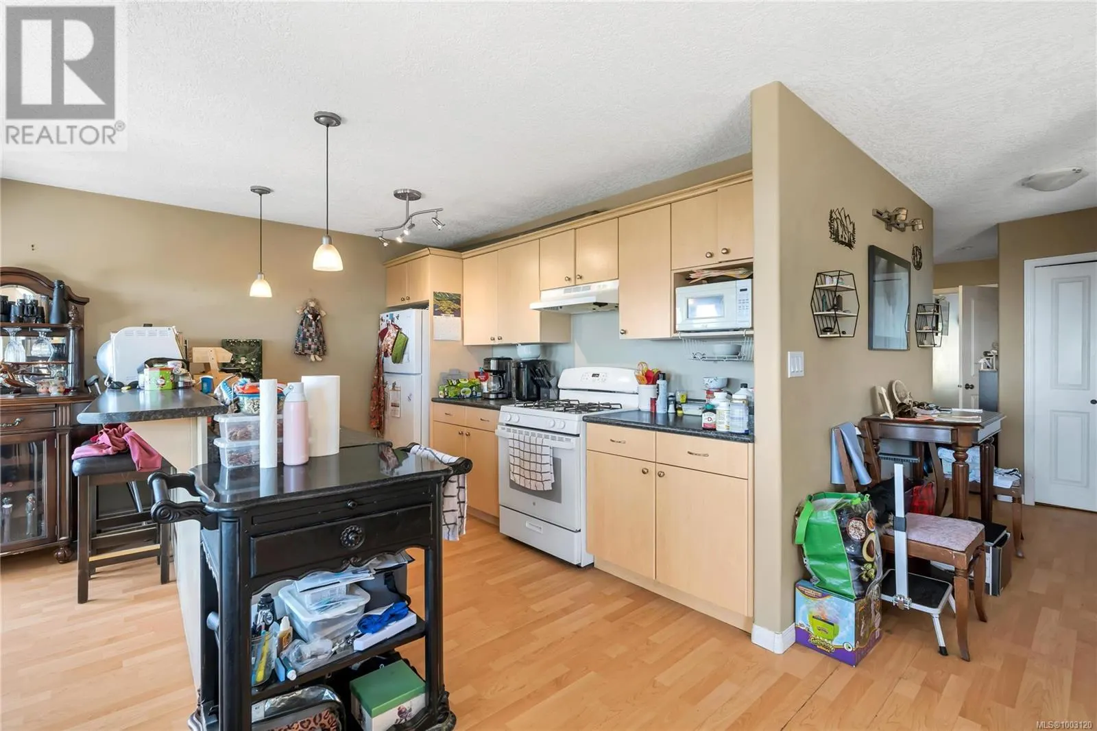 3352 Ravenwood Rd