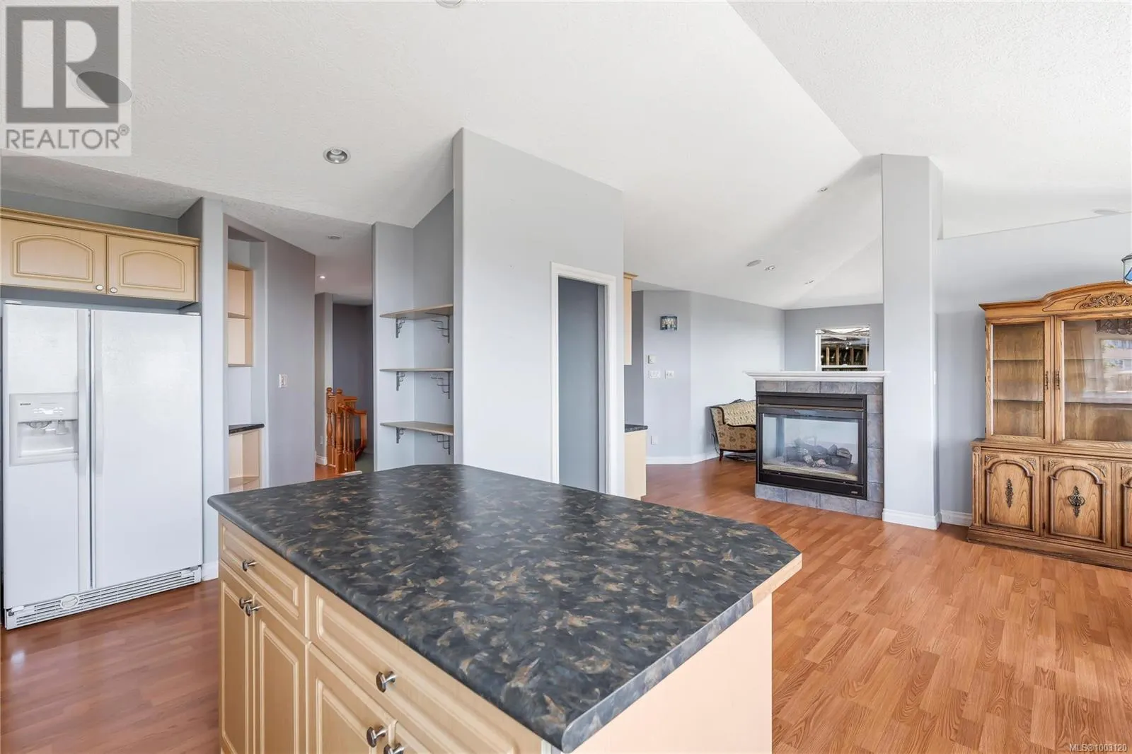 3352 Ravenwood Rd