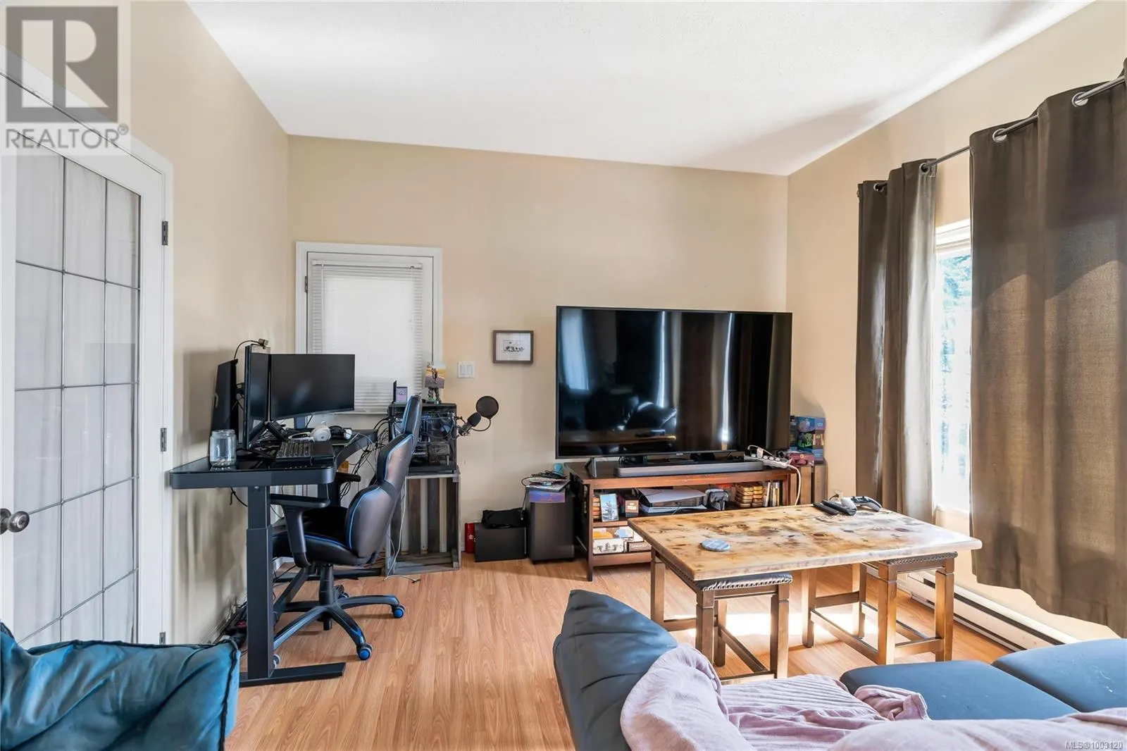 3352 Ravenwood Rd