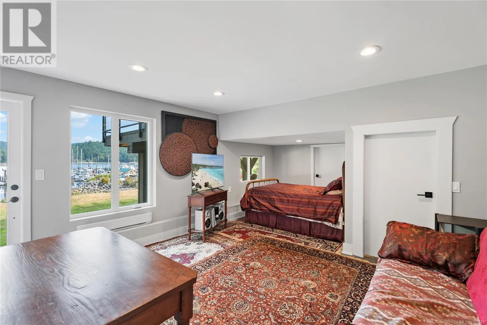 5025 Genoa Bay Rd
