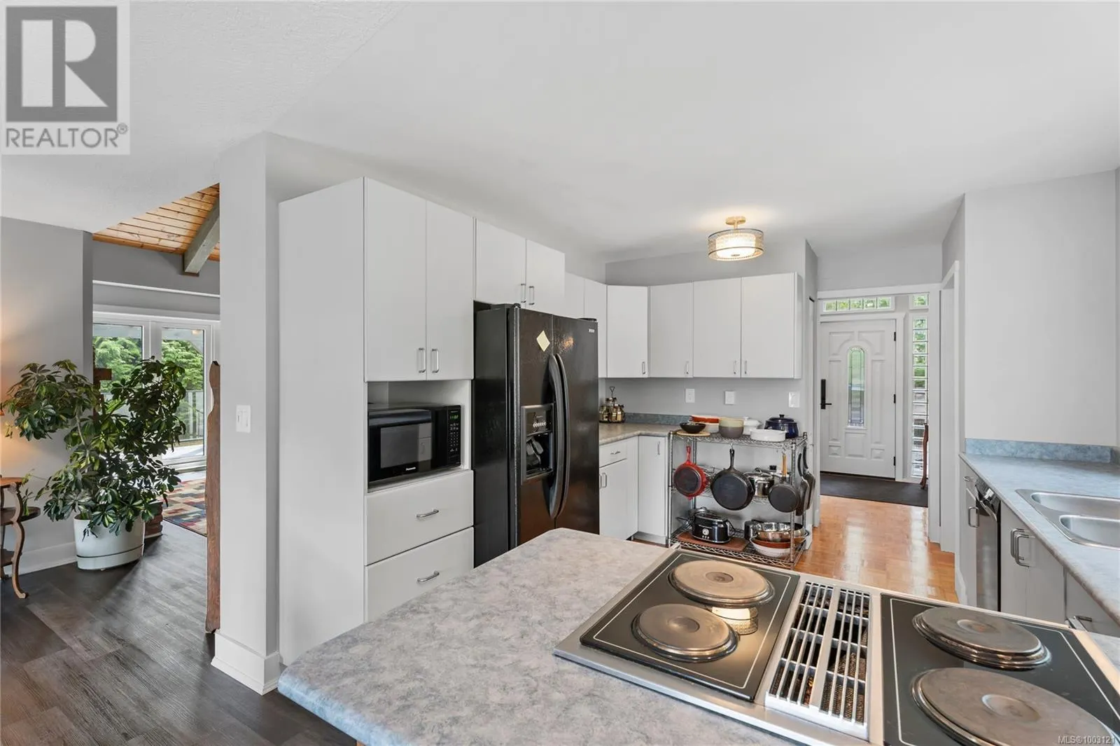 5025 Genoa Bay Rd