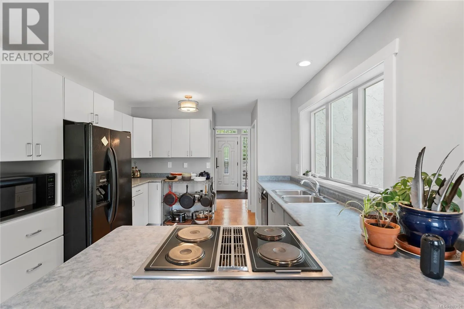 5025 Genoa Bay Rd
