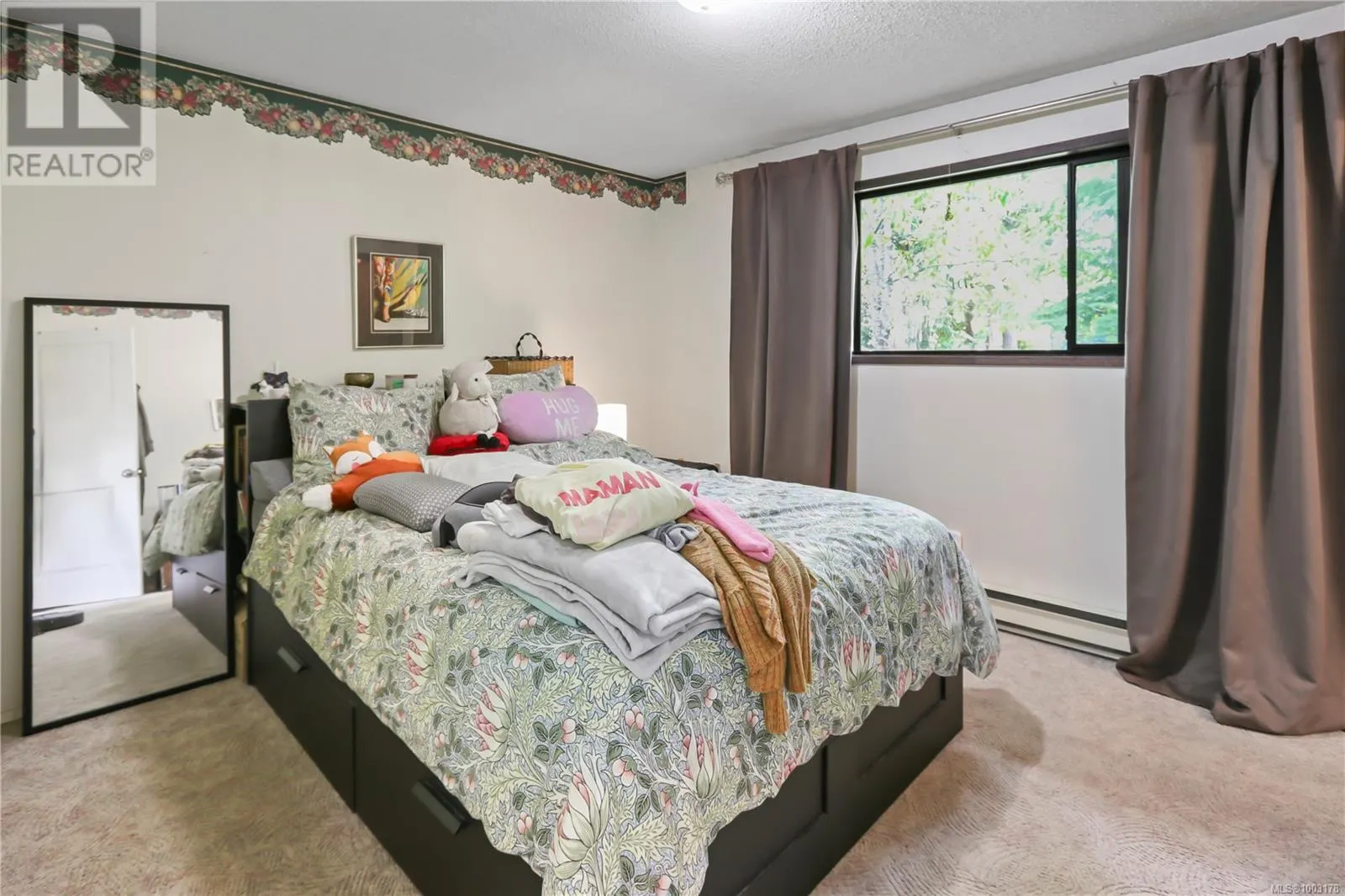 7361 Lynn Dr