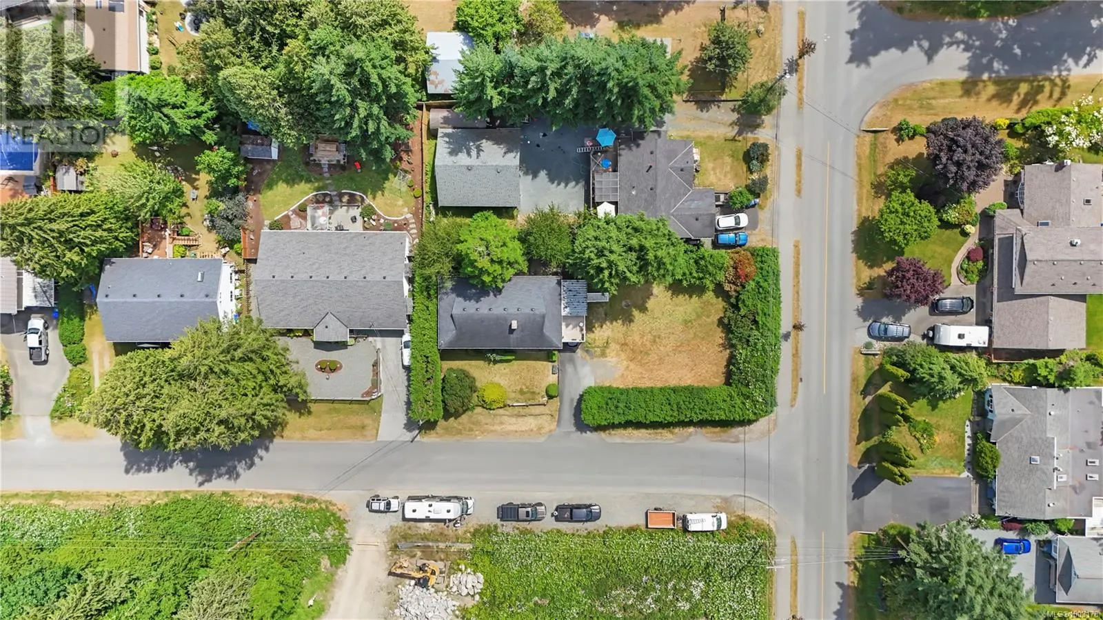 7361 Lynn Dr