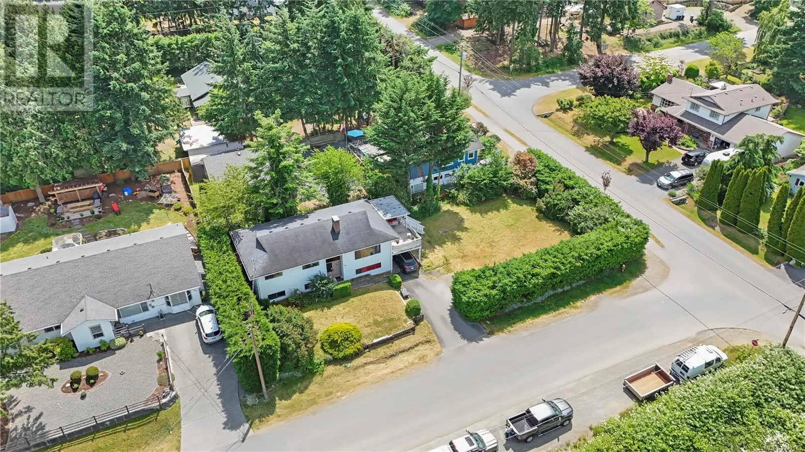 7361 Lynn Dr