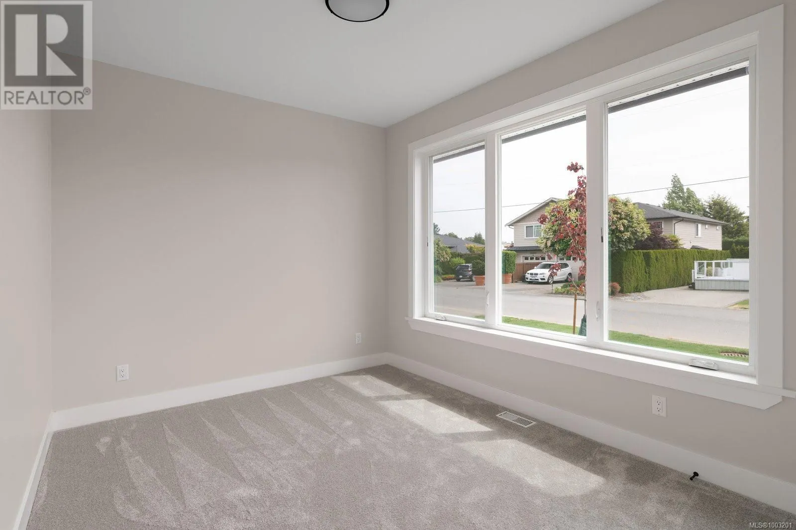 9556 Northlawn Terr