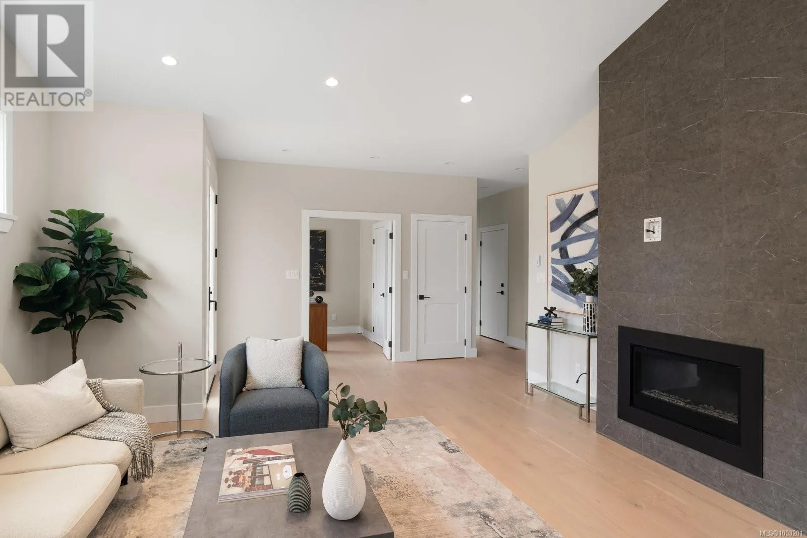 9556 Northlawn Terr