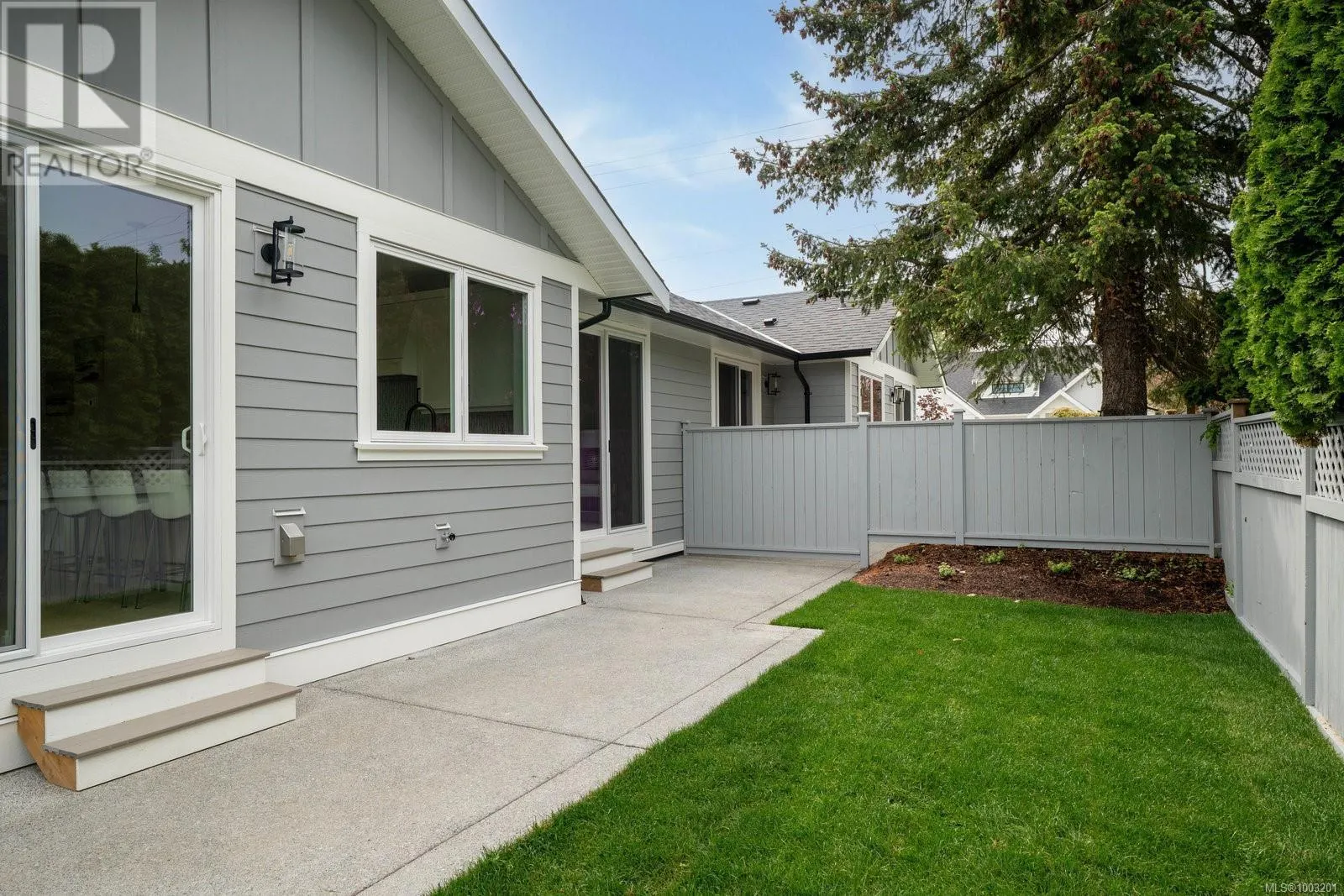 9556 Northlawn Terr