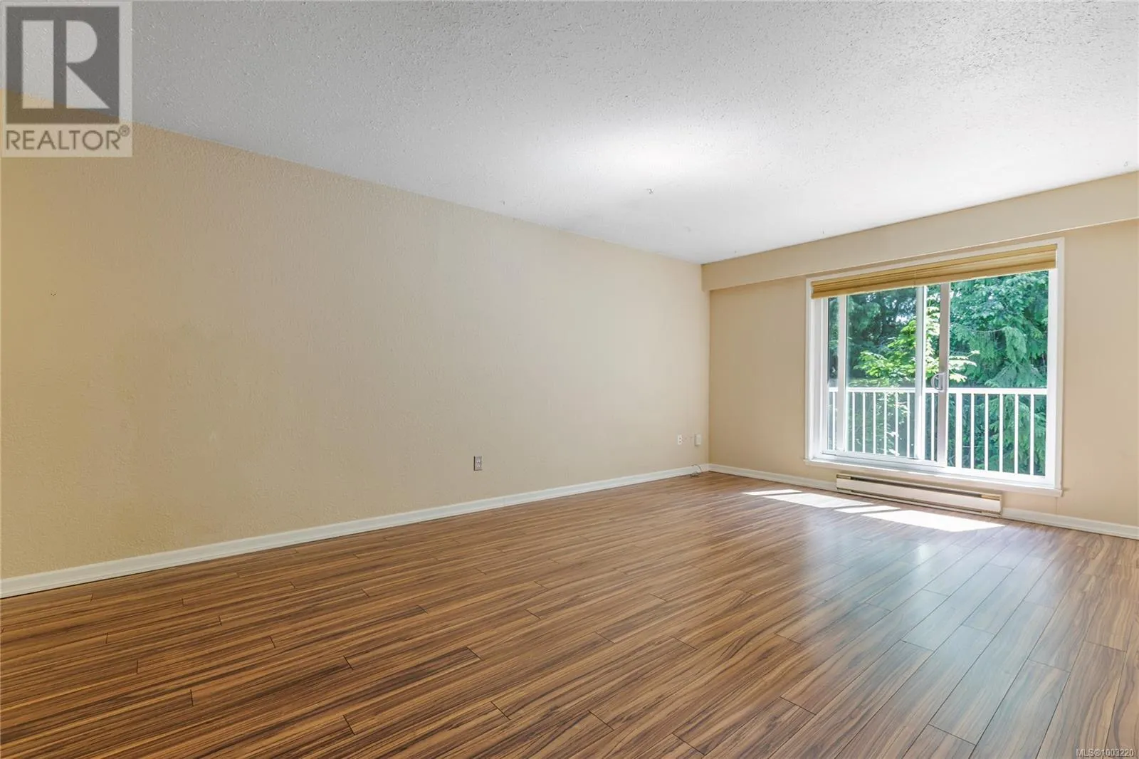 407 1187 Seafield Cres