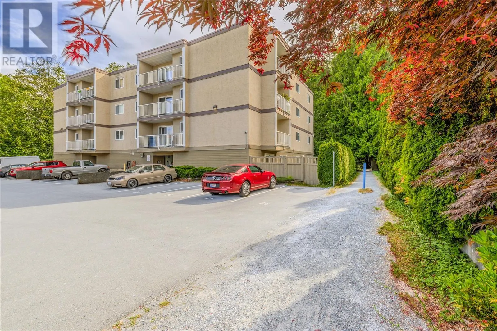 407 1187 Seafield Cres