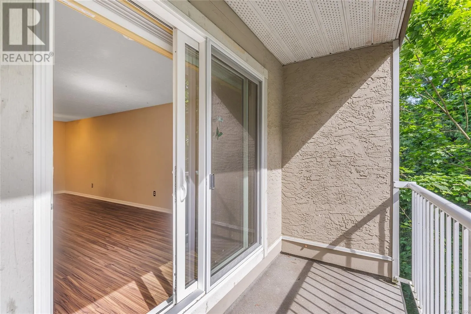 407 1187 Seafield Cres