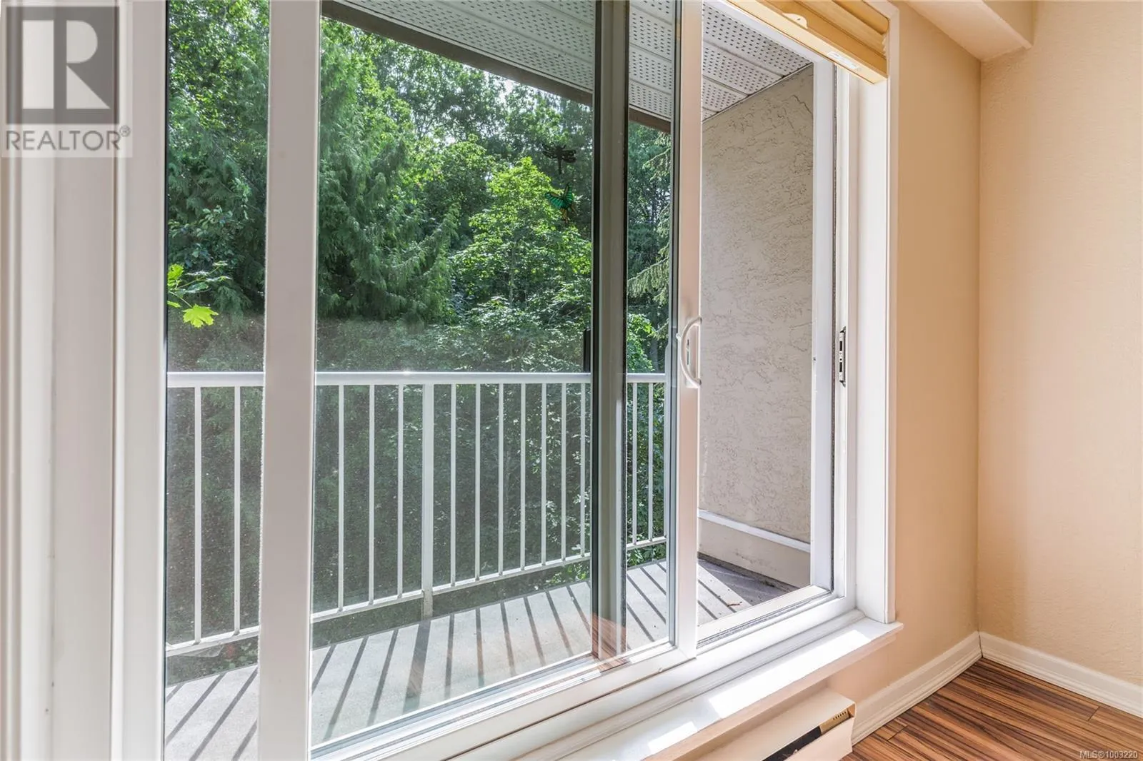 407 1187 Seafield Cres