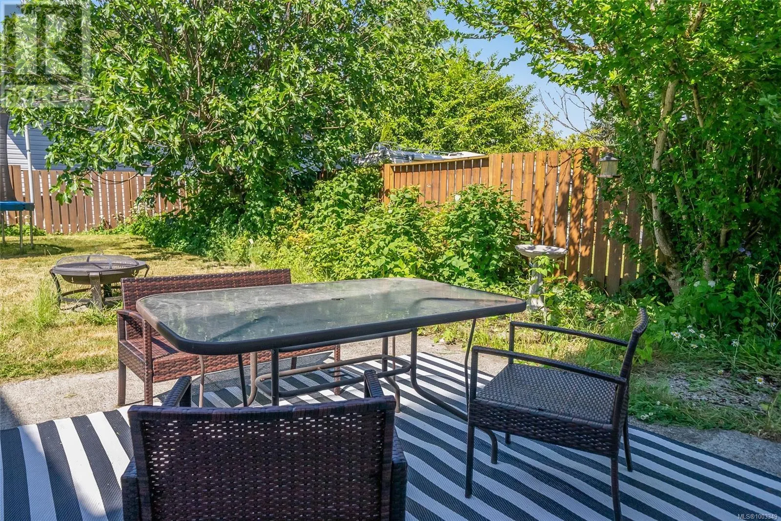 186 Acacia Ave