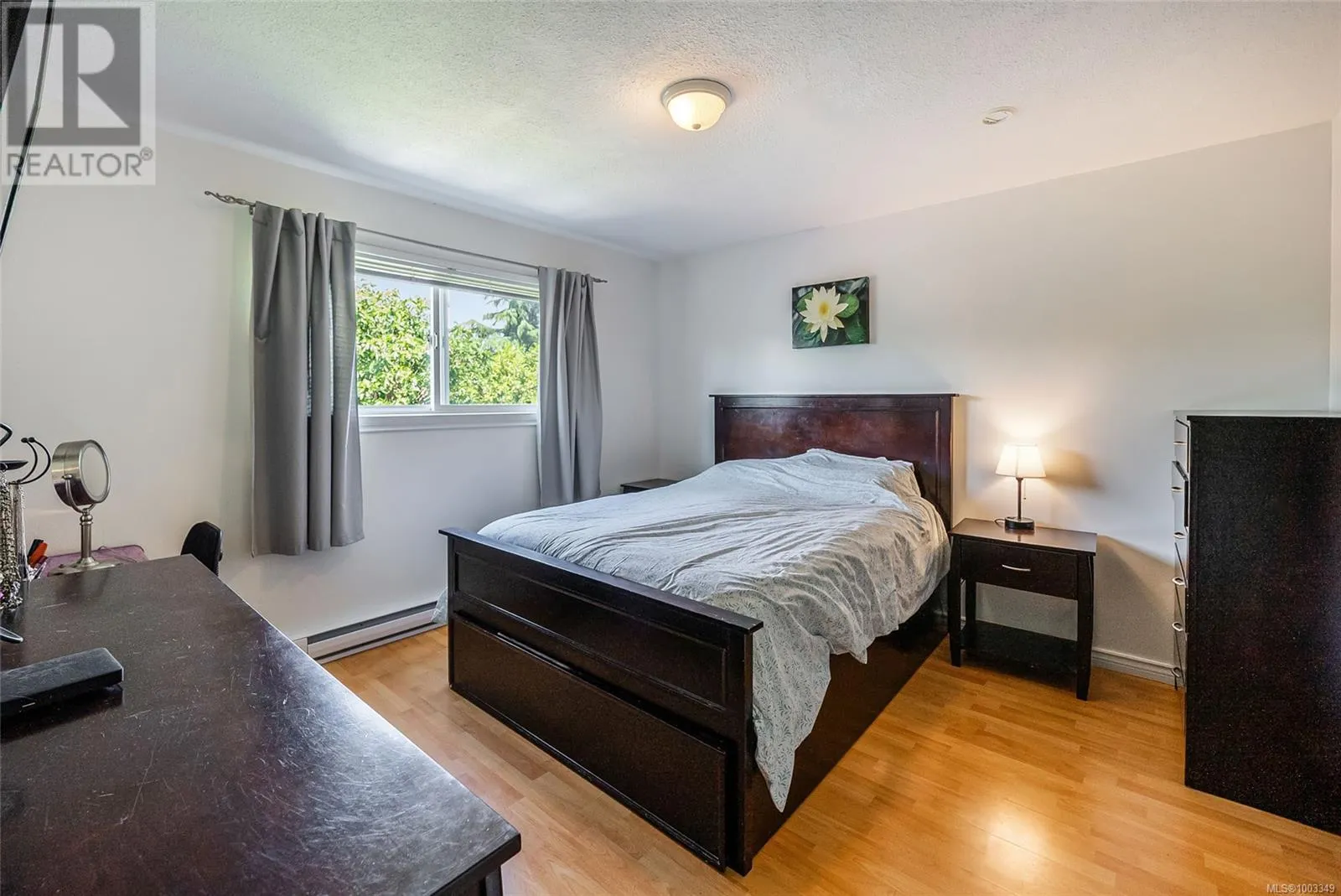 186 Acacia Ave