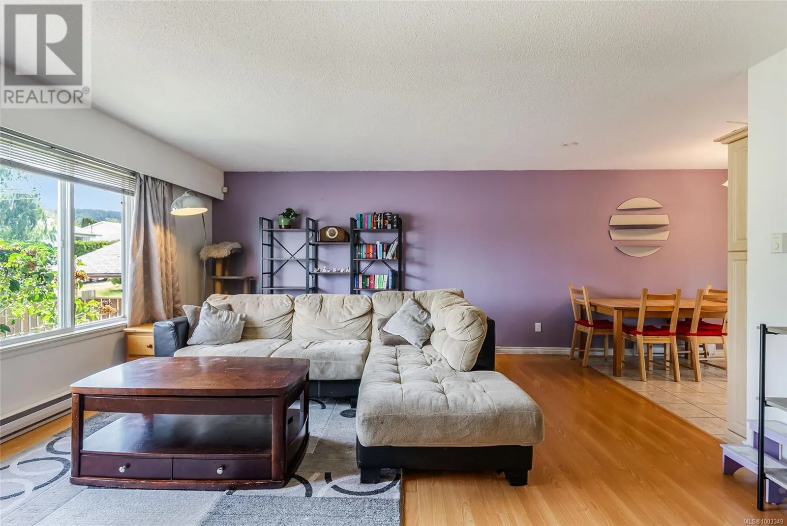 186 Acacia Ave