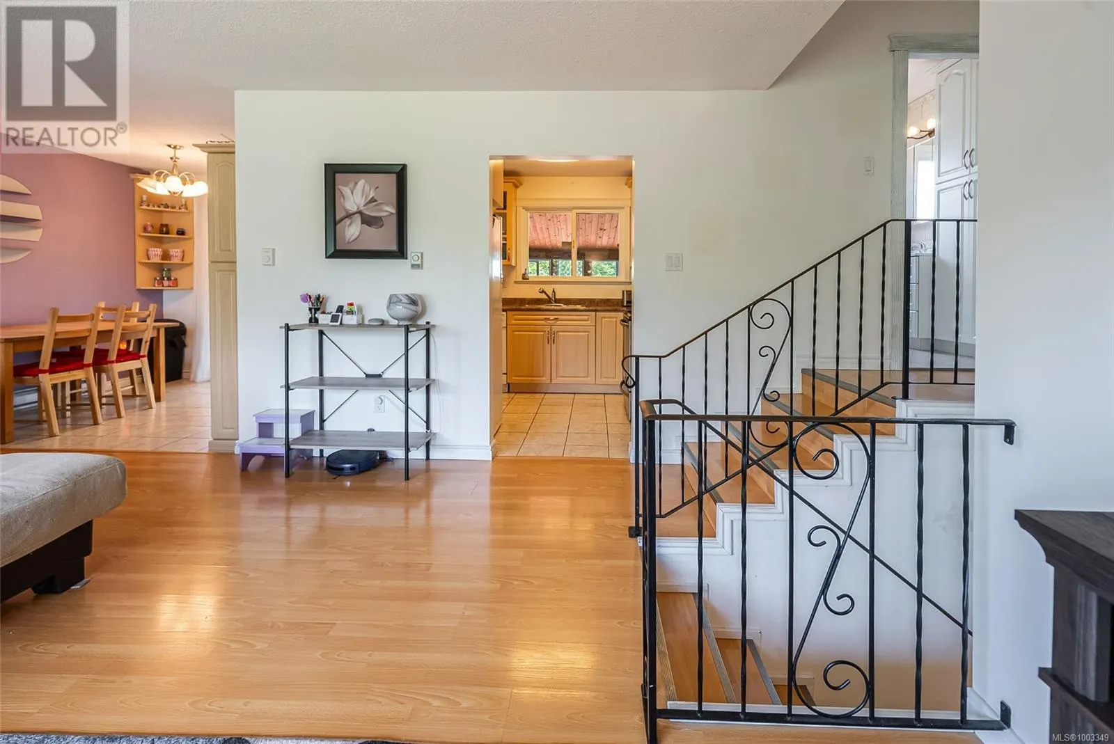 186 Acacia Ave