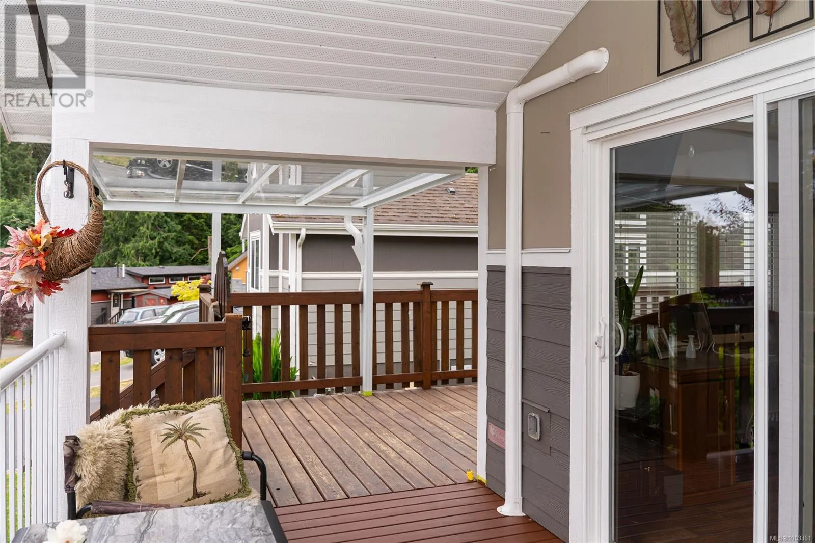 158 3042 RIVER Rd