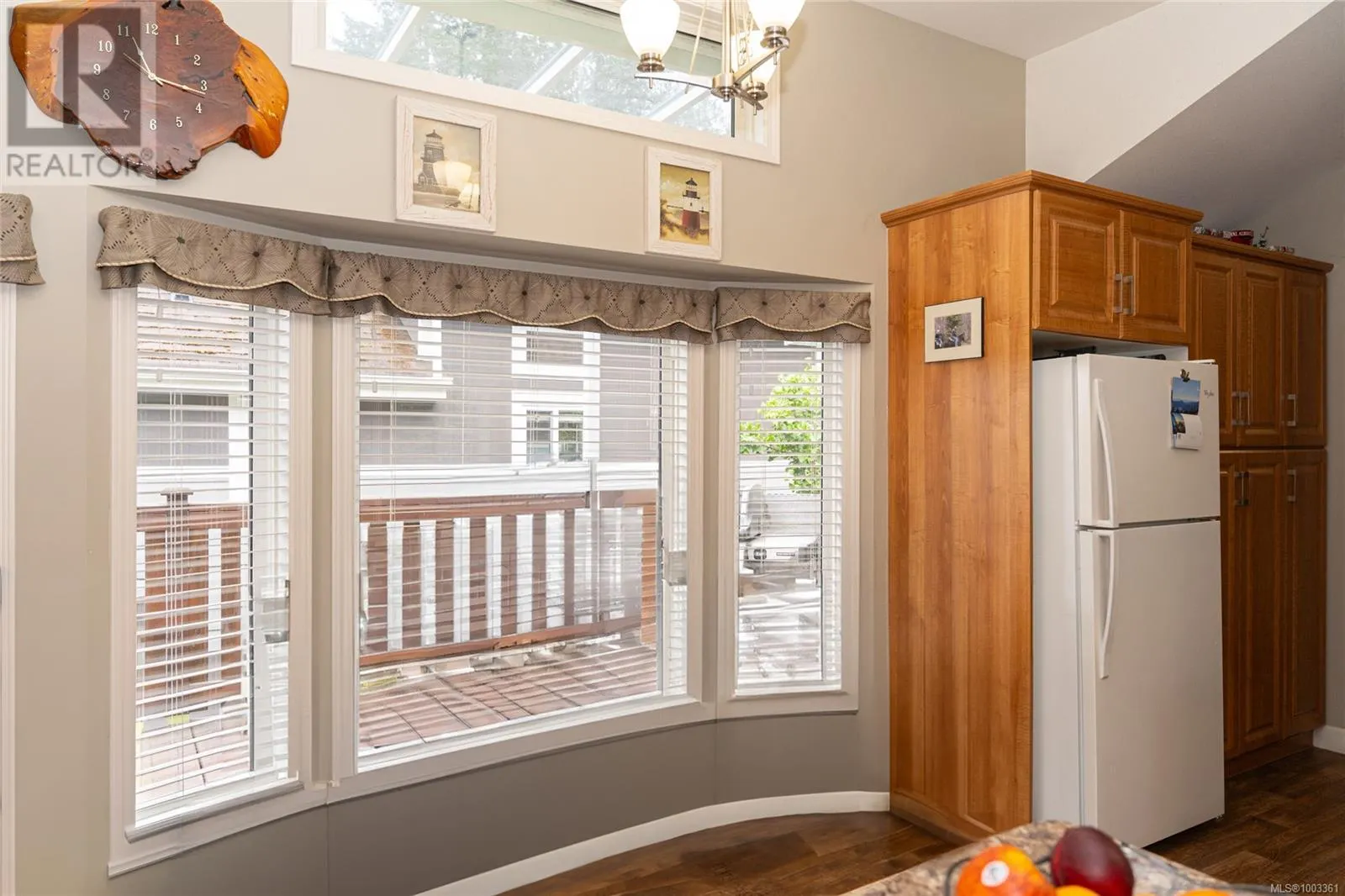 158 3042 RIVER Rd