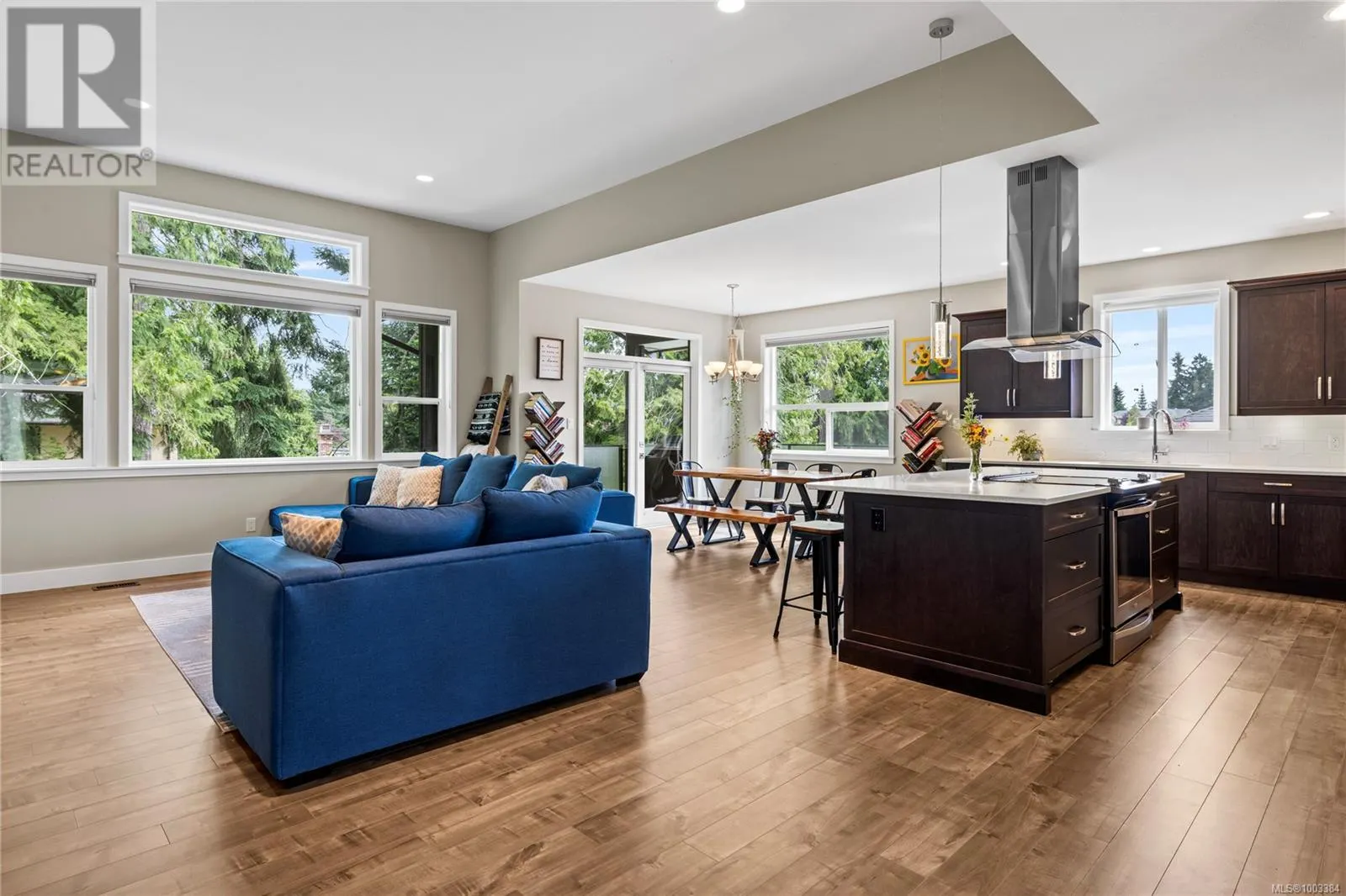 838 Stirling Dr