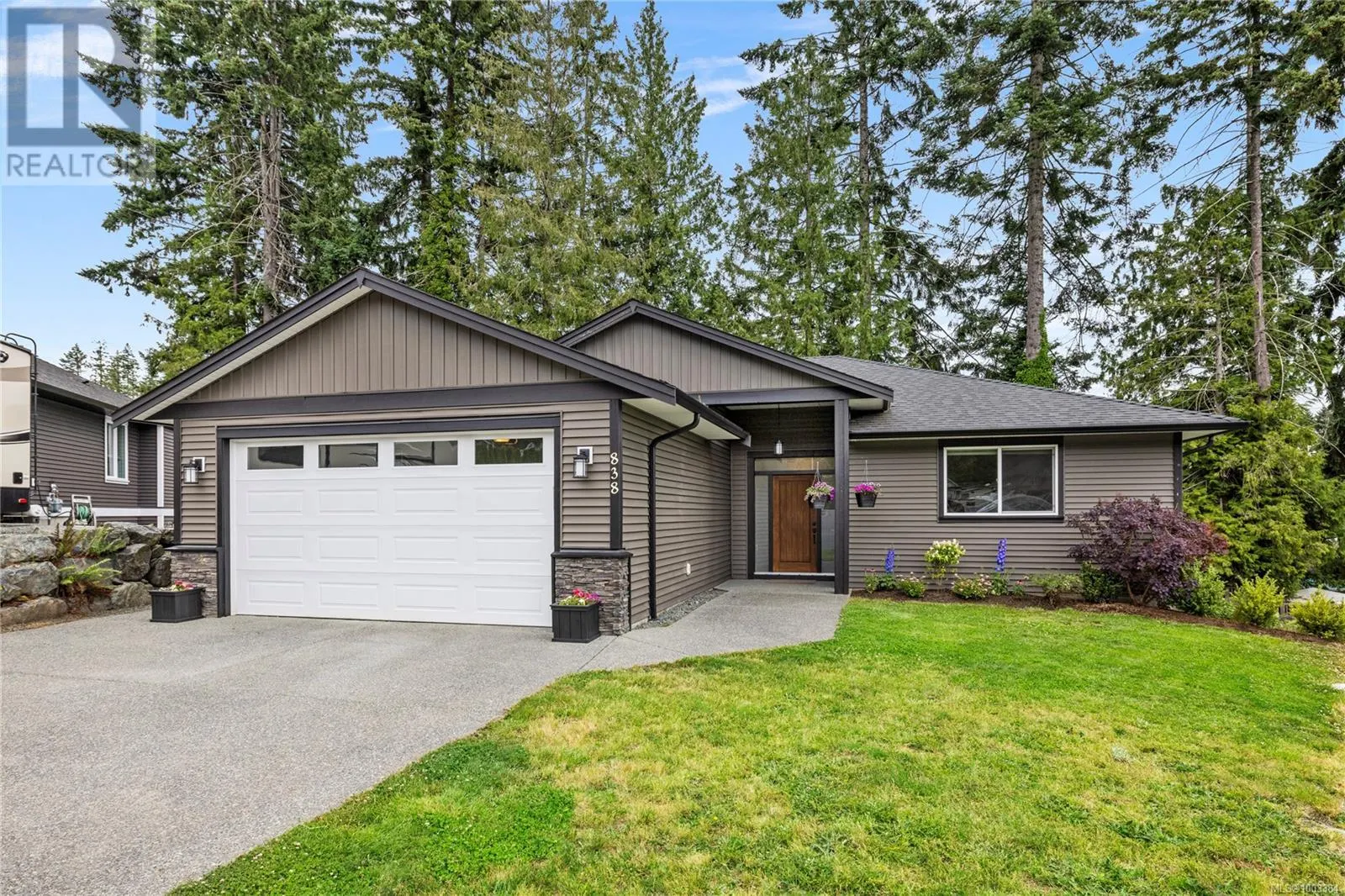 838 Stirling Dr