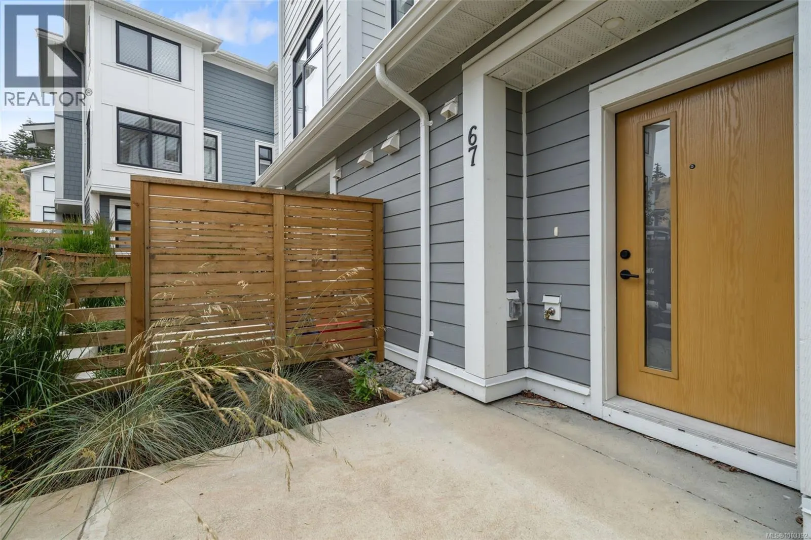 67 255 Caspian Dr