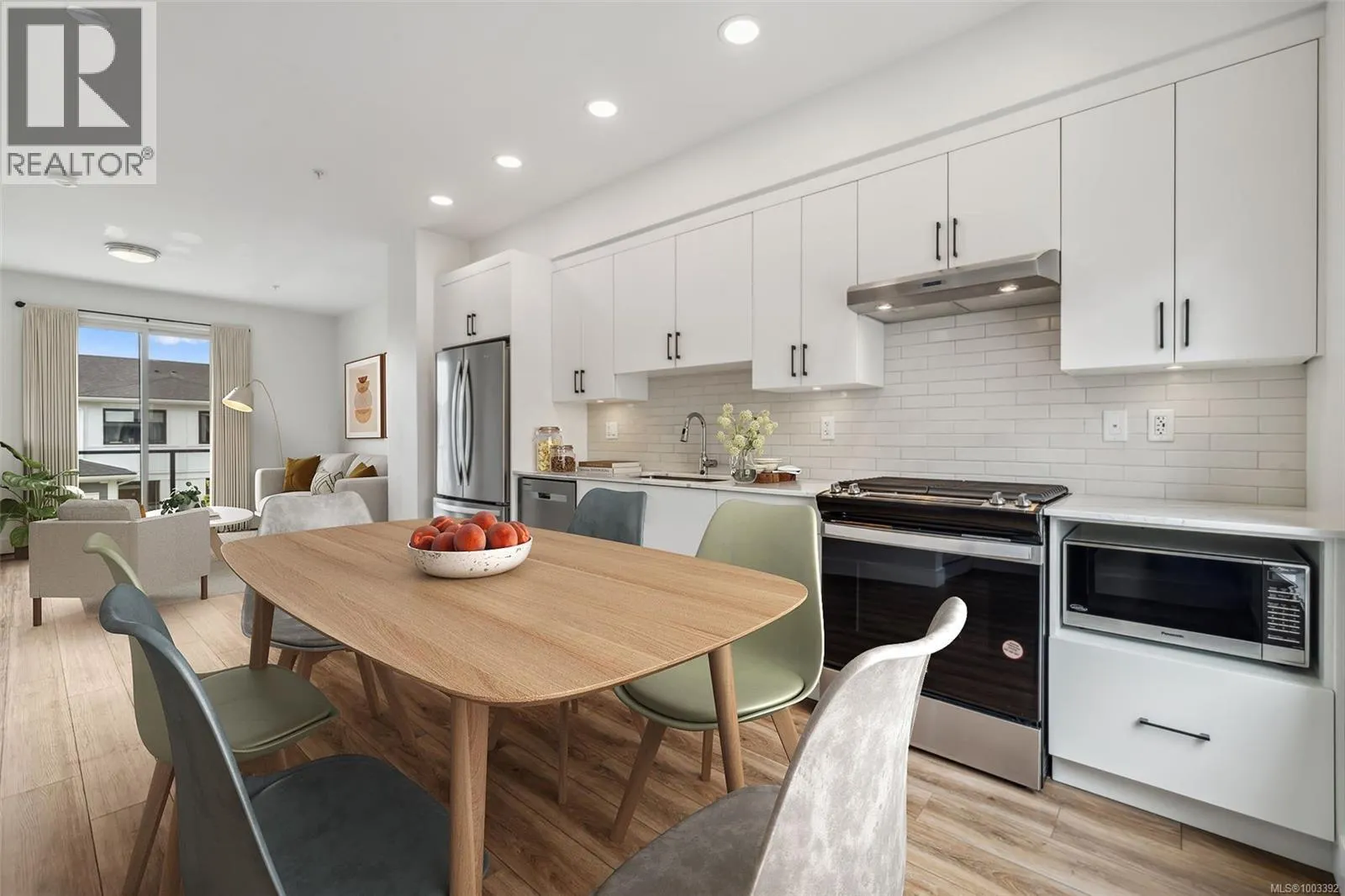 67 255 Caspian Dr