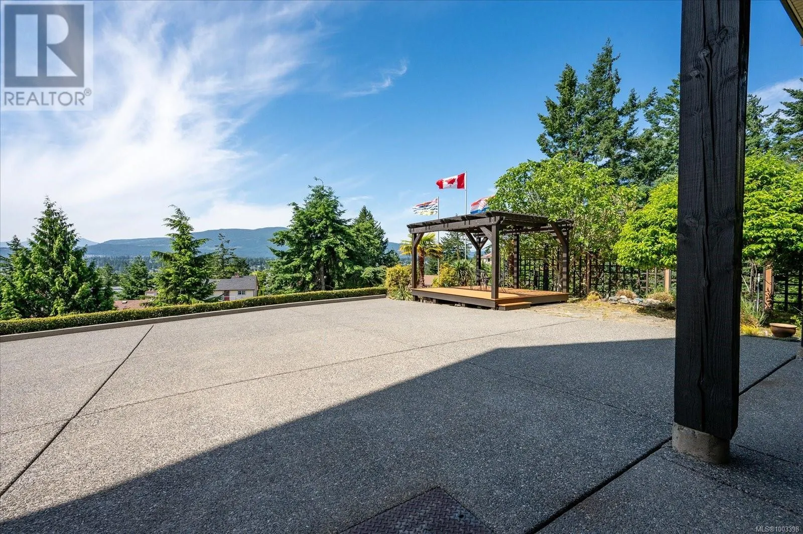 130 Canterbury Cres