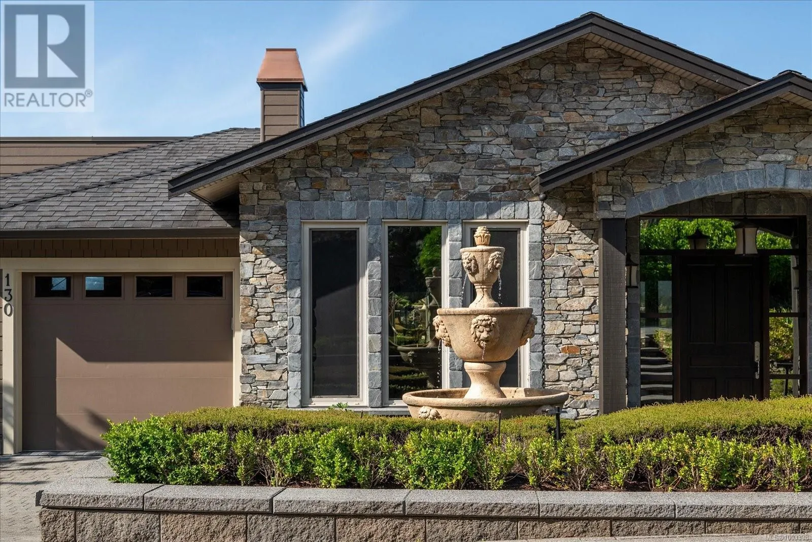 130 Canterbury Cres